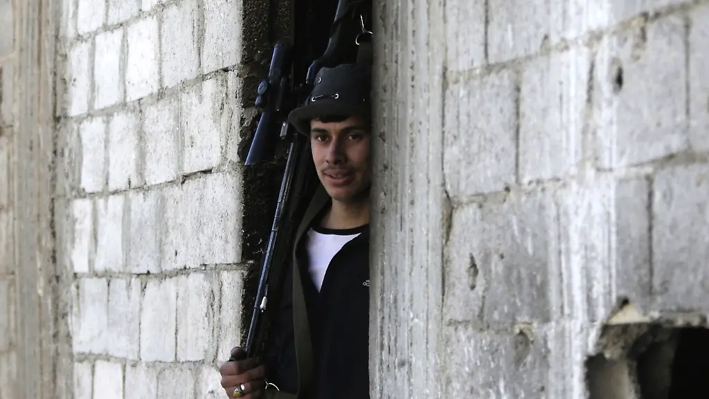 2013-02-12T173711Z-01-SYR14-RTRMDNP-3-SYRIA-CRISIS-JPG1727043818642857656