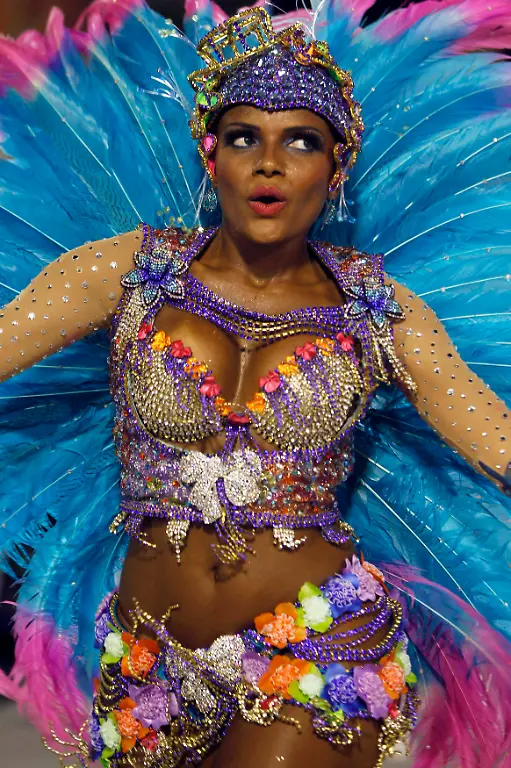 2013-02-12T081205Z-01-RIO346-RTRMDNP-3-BRAZIL-CARNIVAL-JPG1554027985920914391