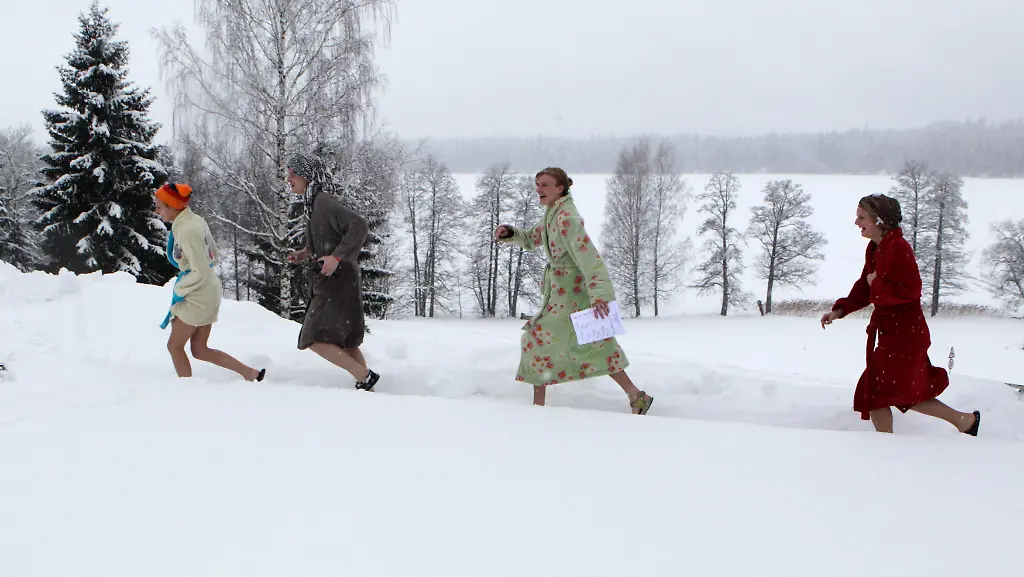 2013-02-11T095550Z-01-INK26-RTRMDNP-3-ESTONIA-JPG1386880542182702713