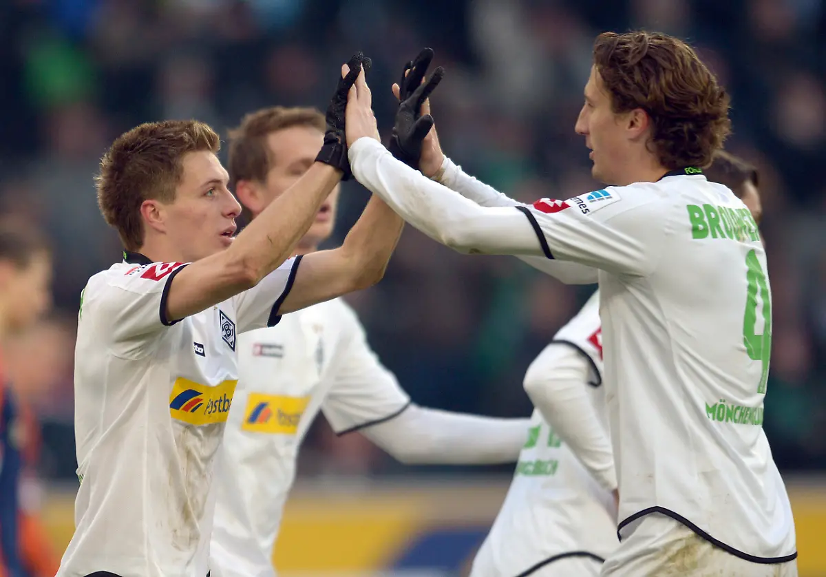 39uh4457-jpg5058354857043978867