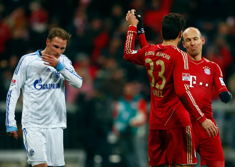 2013-02-09T191455Z-01-MDA18-RTRMDNP-3-SOCCER-GERMANY-JPG3823864012186858111