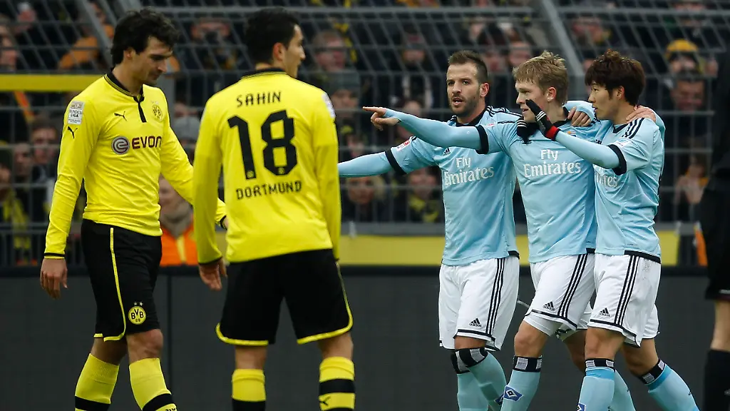 2013-02-09T155657Z-01-INA14-RTRMDNP-3-SOCCER-GERMANY-JPG702704679155032575