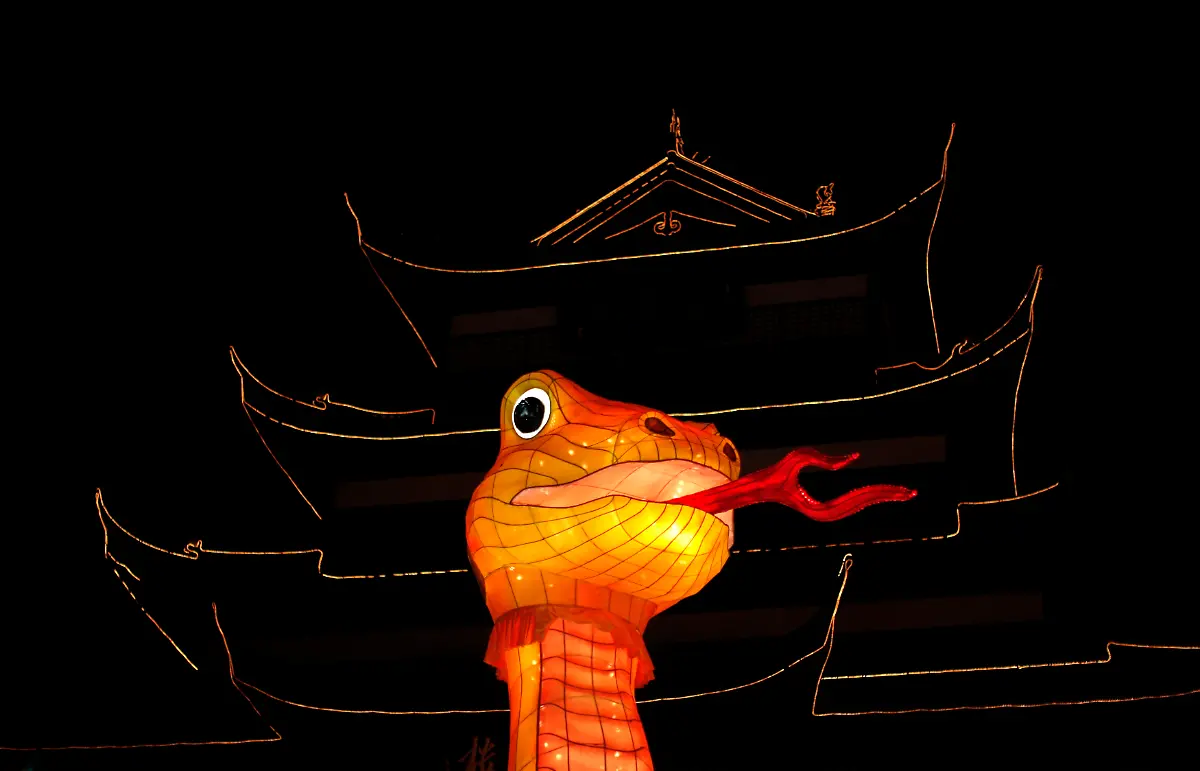 2013-02-08T061542Z-01-PEK20-RTRMDNP-3-CHINA-JPG1451215021536272279