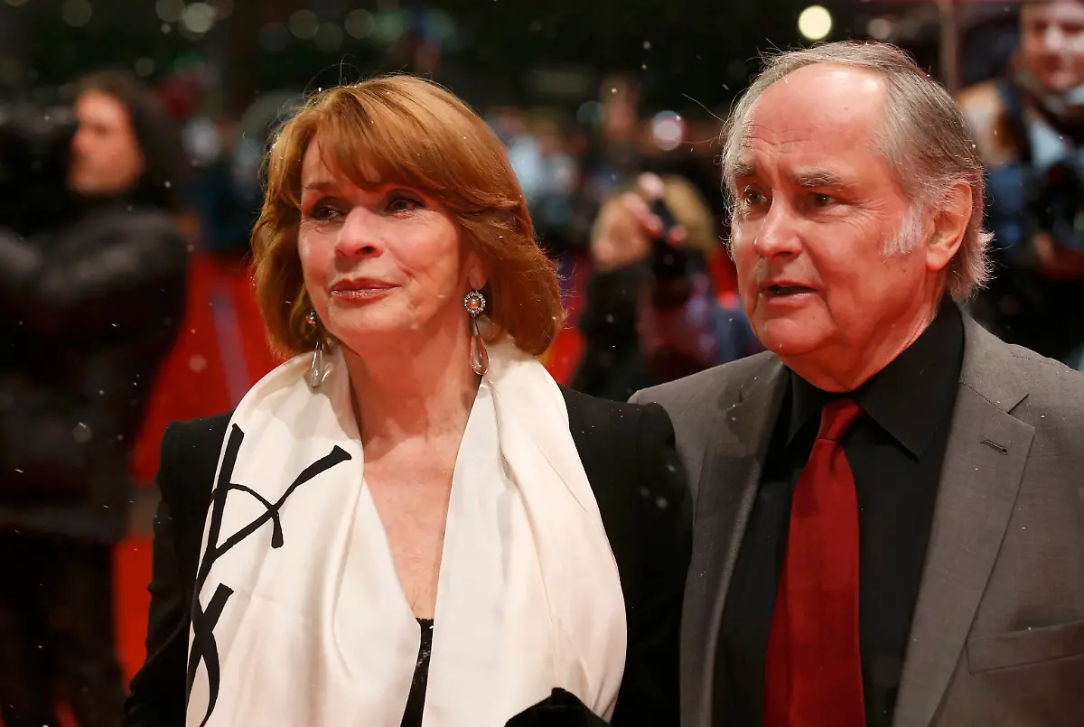 2013-02-07T173739Z-01-CVI110-RTRMDNP-3-FILM-BERLIN-JPG7641330264975891504