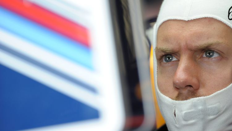 Schlechte Kunde für den Champion: Sebastian Vettel muss in Silverstone ohne Zwischengas auskommen.