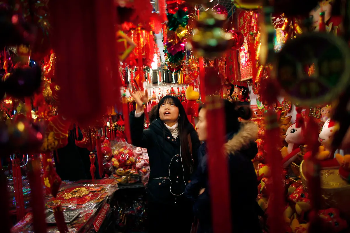 2013-02-04T064658Z-01-CB05-RTRMDNP-3-CHINA-JPG229596856807137954