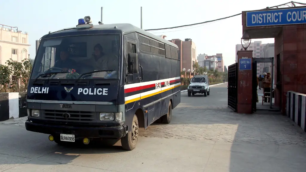 39qz0955-jpg179355309492339033