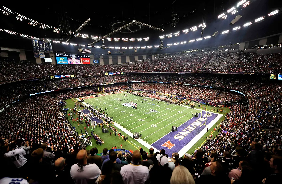 2013-02-04T000133Z-01-NEO217-RTRMDNP-3-NFL-SUPERBOWL-JPG2316710707702287210