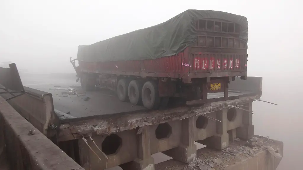 2013-02-01T062155Z-01-PEK50-RTRMDNP-3-CHINA-JPG2820763893921600983