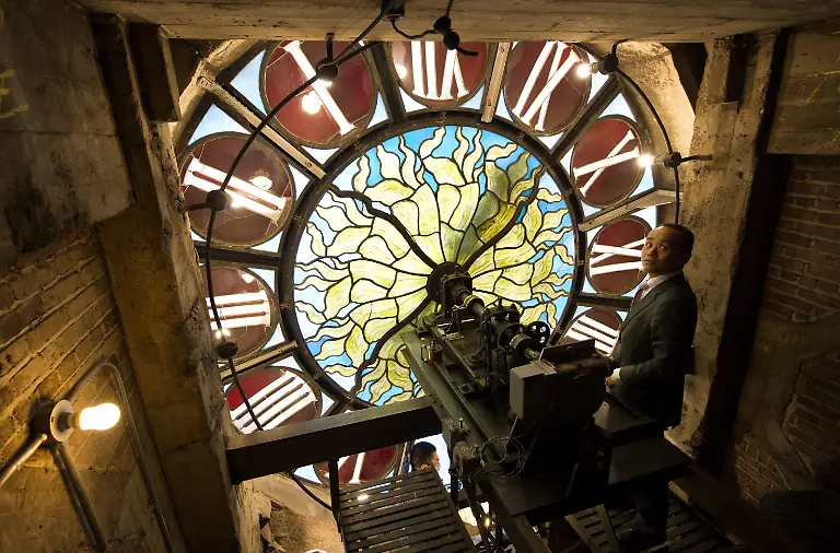 39na0537-jpg1932279468308265491