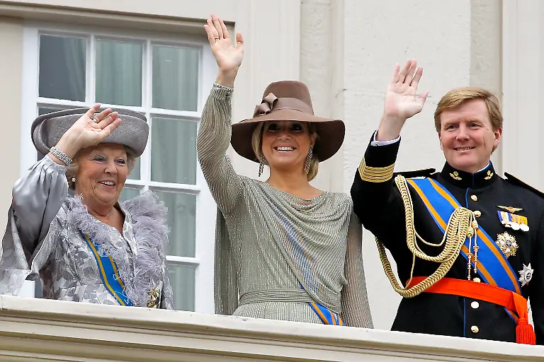 DI30083-20130129-jpg4108006035349842897