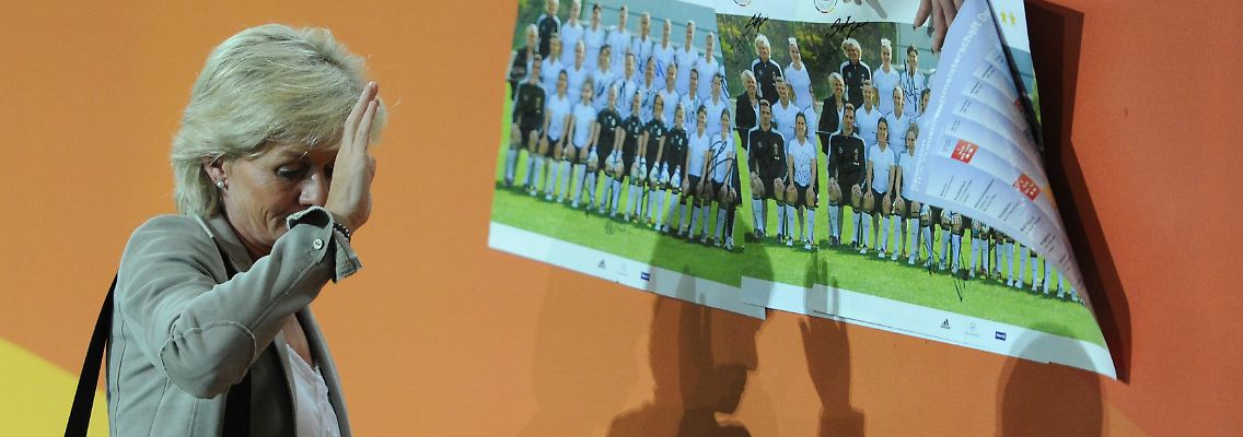 Silvia Neid distanziert sich von ihrem Tean.