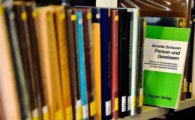 DI10004-20130122-jpg431527572475356862