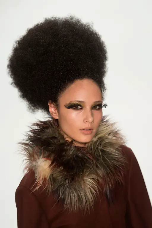 DAB3900-20130117-jpg7010635090101090200