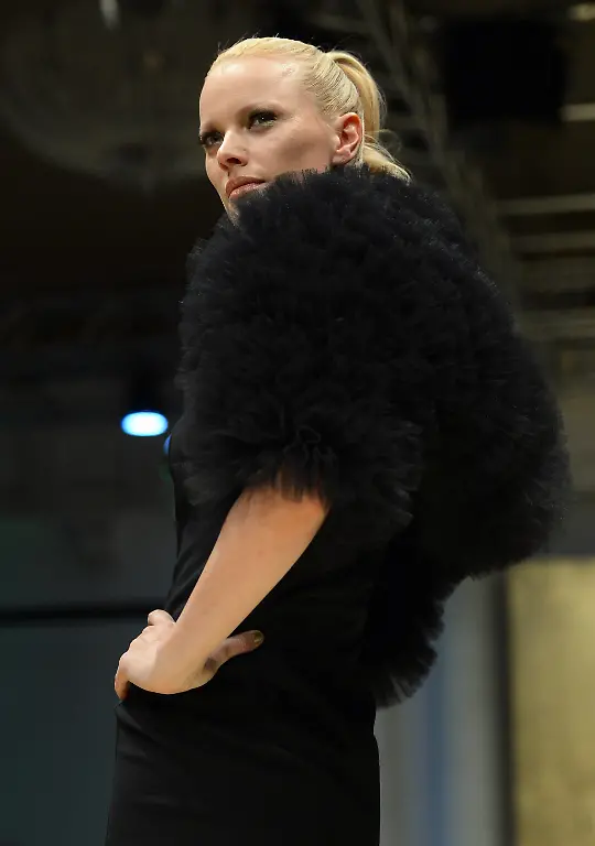 39el2856-jpg3855769281371579454