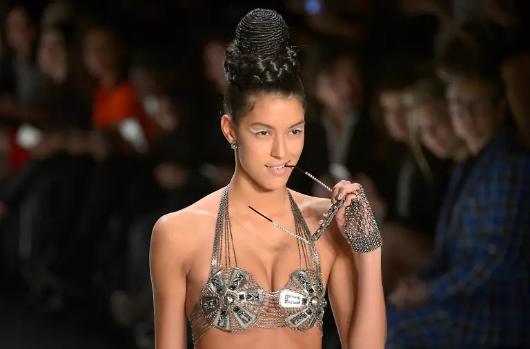 DI10377-20130118-jpg401012720791829353