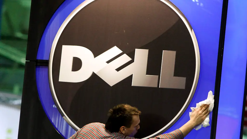 2013-01-14T202316Z-01-TOR404-RTRMDNP-3-DELL-ACQUISTION-JPG6375761381115221250