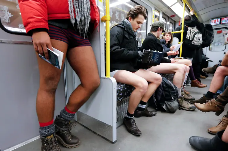 2013-01-13T170003Z-01-FAB11-RTRMDNP-3-GERMANY-JPG2055227275587625191