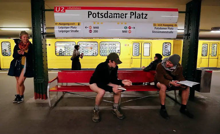 2013-01-13T170354Z-01-FAB04-RTRMDNP-3-GERMANY-JPG6089246173241853889