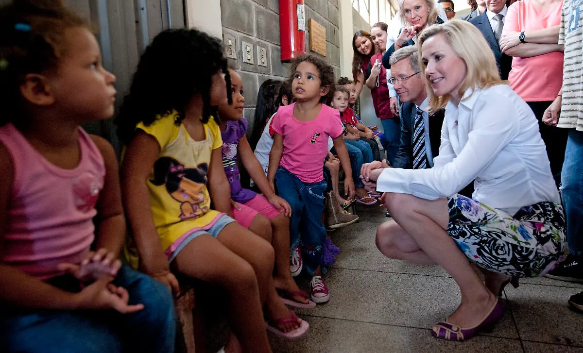 DI30187-20130107-jpg7739355655266282967