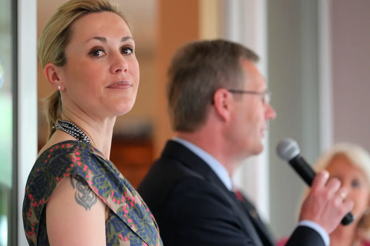 398d4202-jpg5108013990192695180