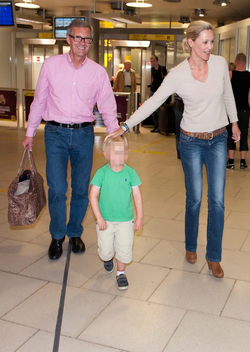 398b3429-jpg302213496223898665