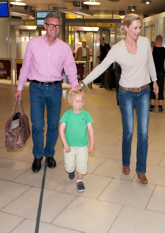 398b3429-jpg302213496223898665