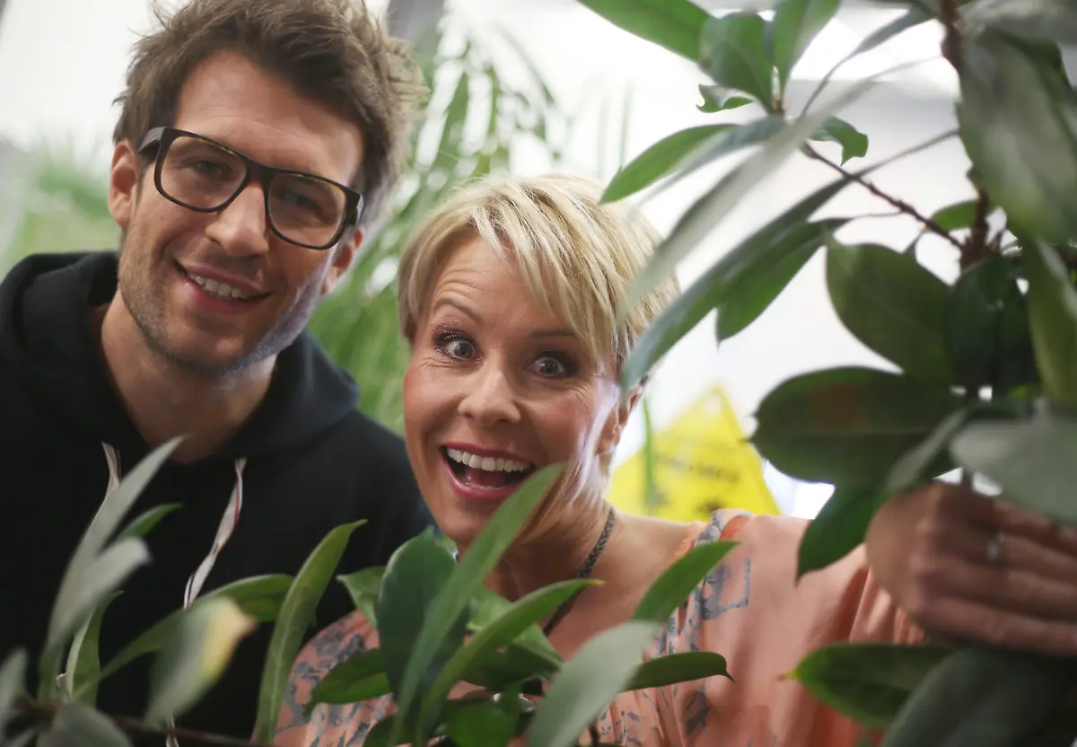 396x0026-jpg6818363538445745745