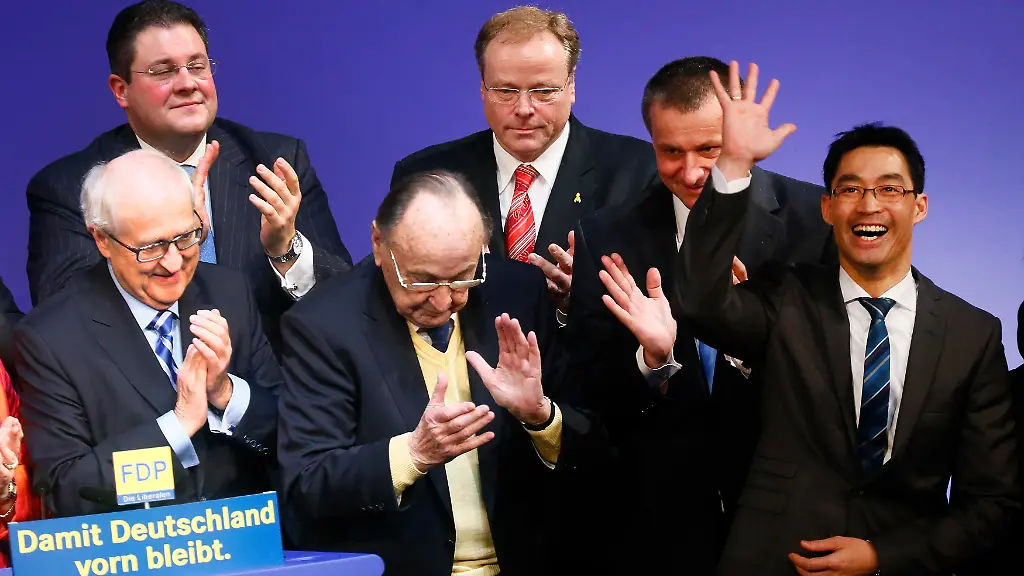 2013-01-06T140555Z-01-ROR06-RTRMDNP-3-GERMANY-POLITICS-FDP-JPG882705669621376248