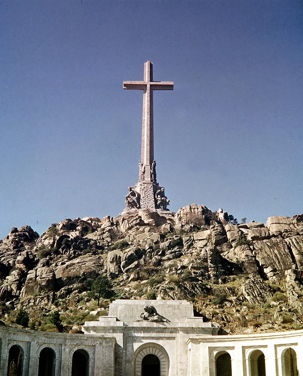 Juancarlos-Gedenkstaette-Francosoldaten