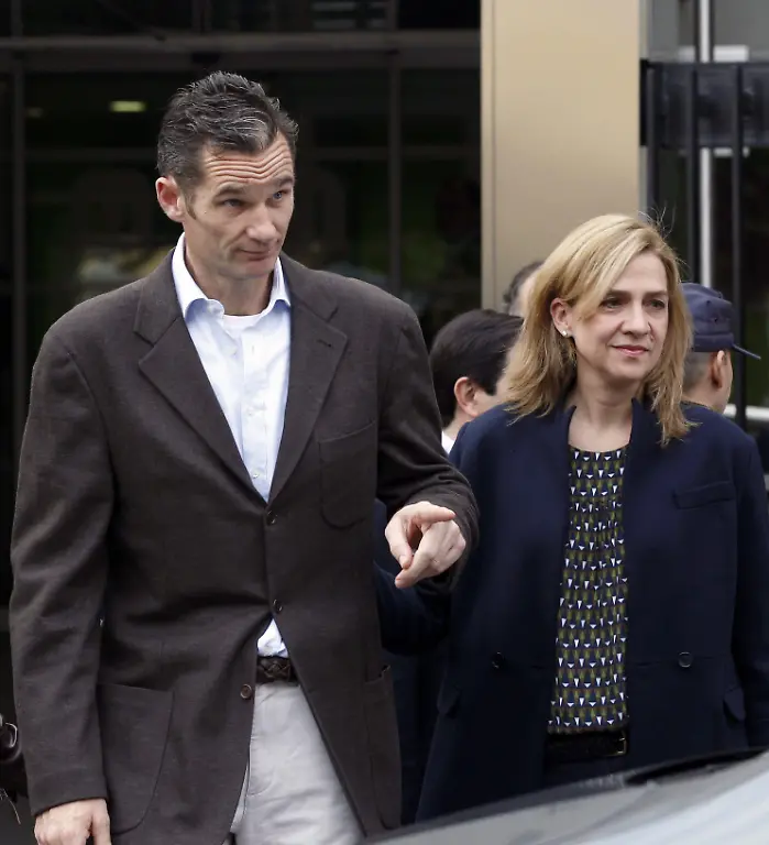 Juancarlos-Inaki-Cristina-Klinik-251112