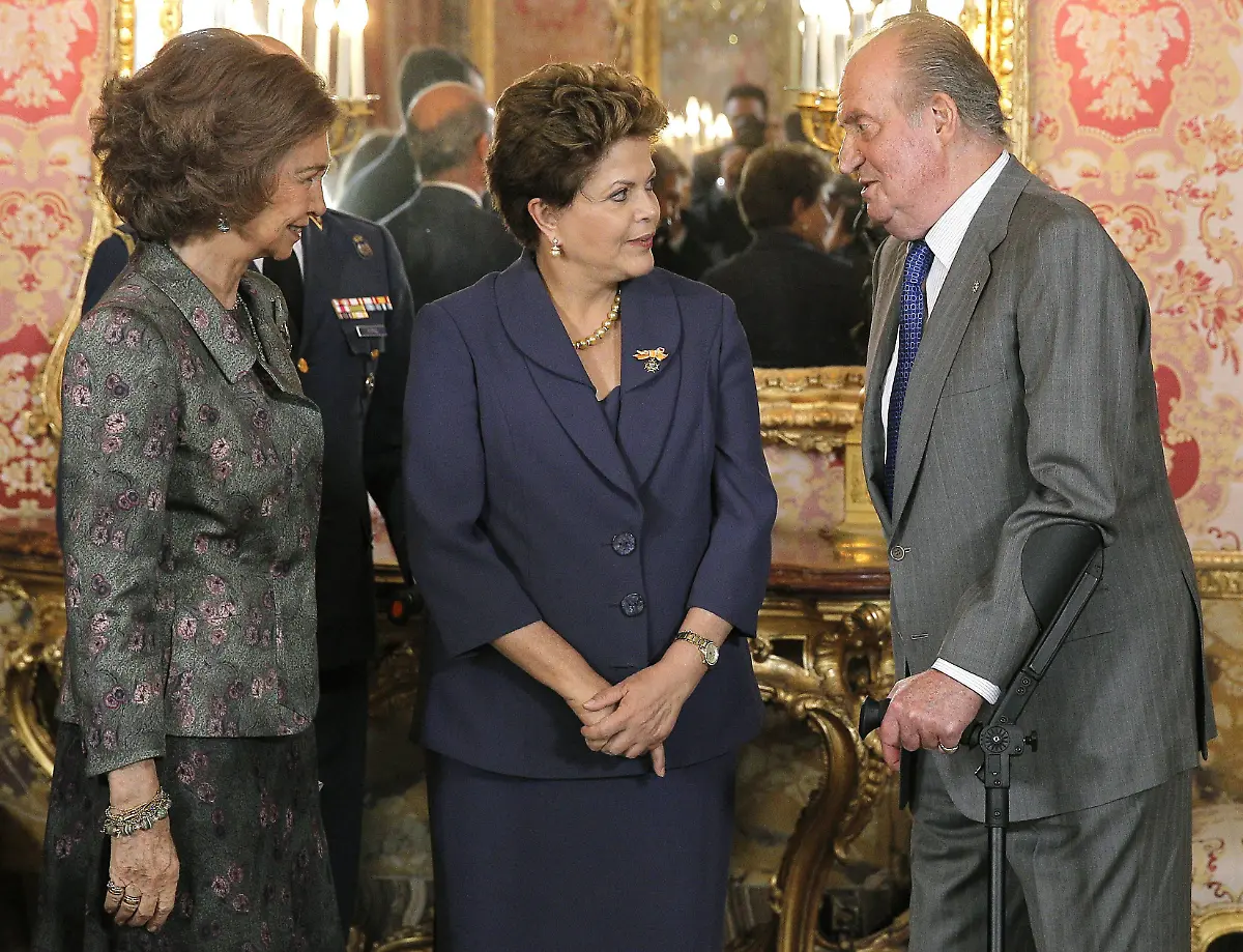 Juancarlos-Sofia-Rousseff-191112