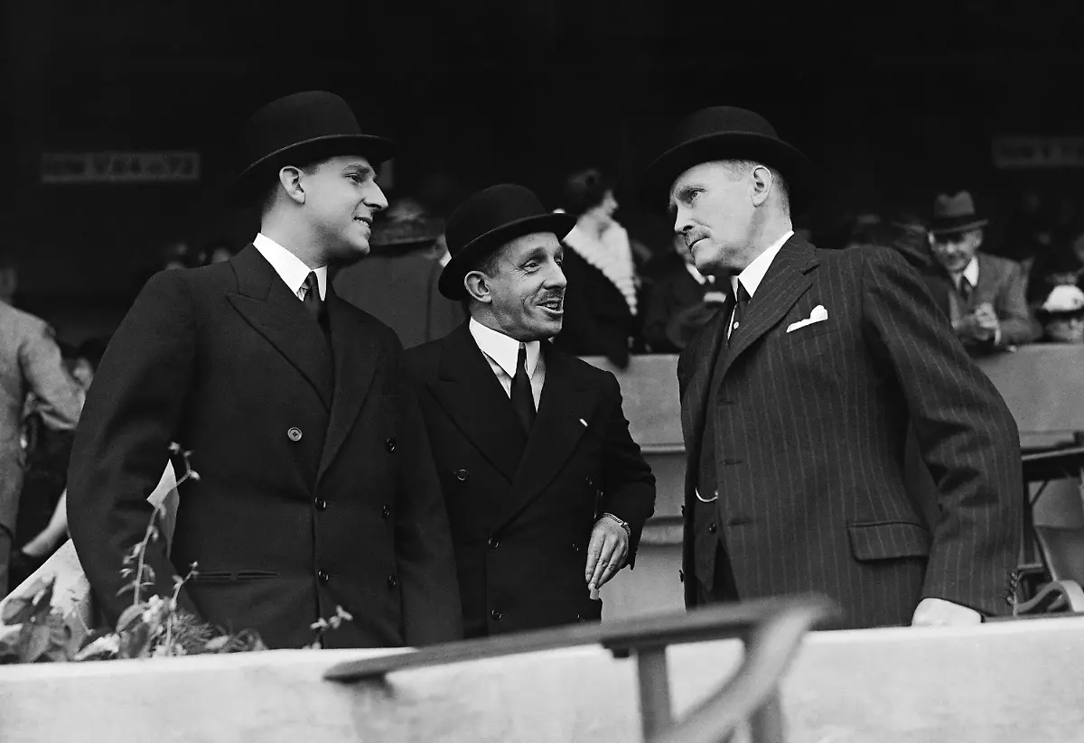 Juancarlos-Alfons-Juan-1936