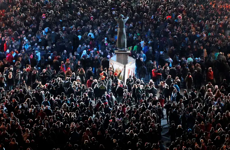 DI10125-20121231-jpg685293203233970667