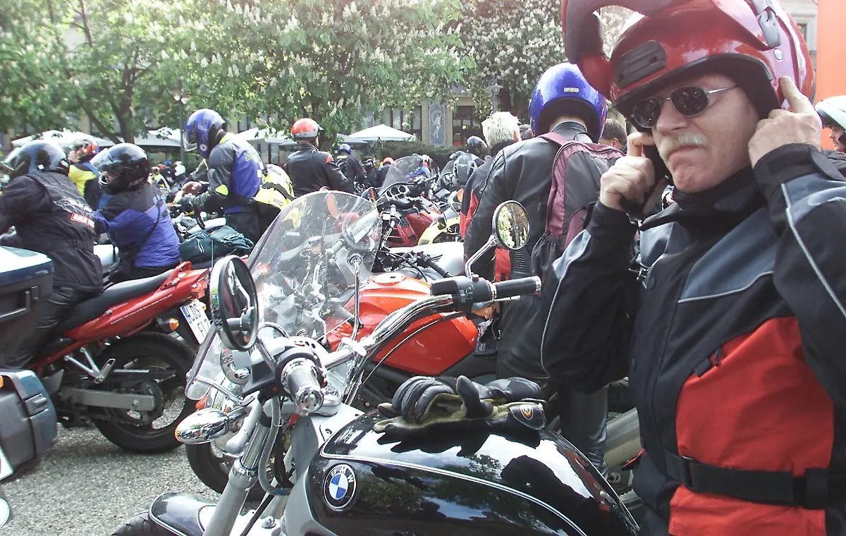 DI30106-20121219-jpg7381303497150376038