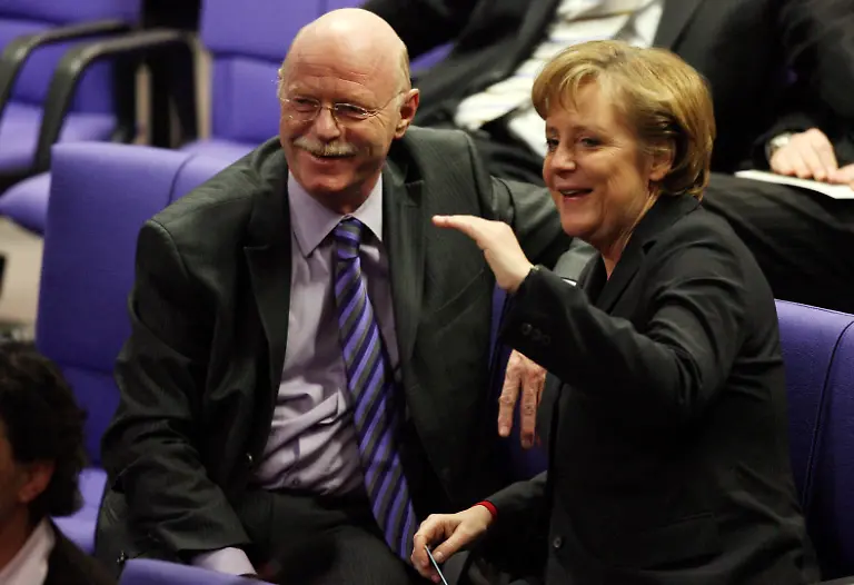 DI30108-20121219-jpg4604766637697894542