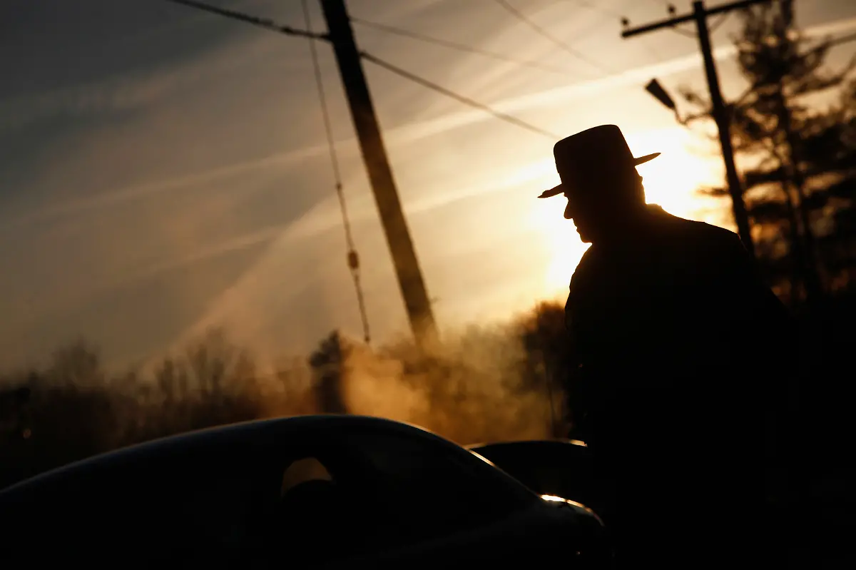 2012-12-15T142542Z-01-ET401-RTRMDNP-3-USA-SHOOTING-CONNECTICUT-JPG4504438558623282065