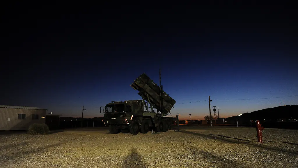 DI30150-20121212-jpg4743769071351656298