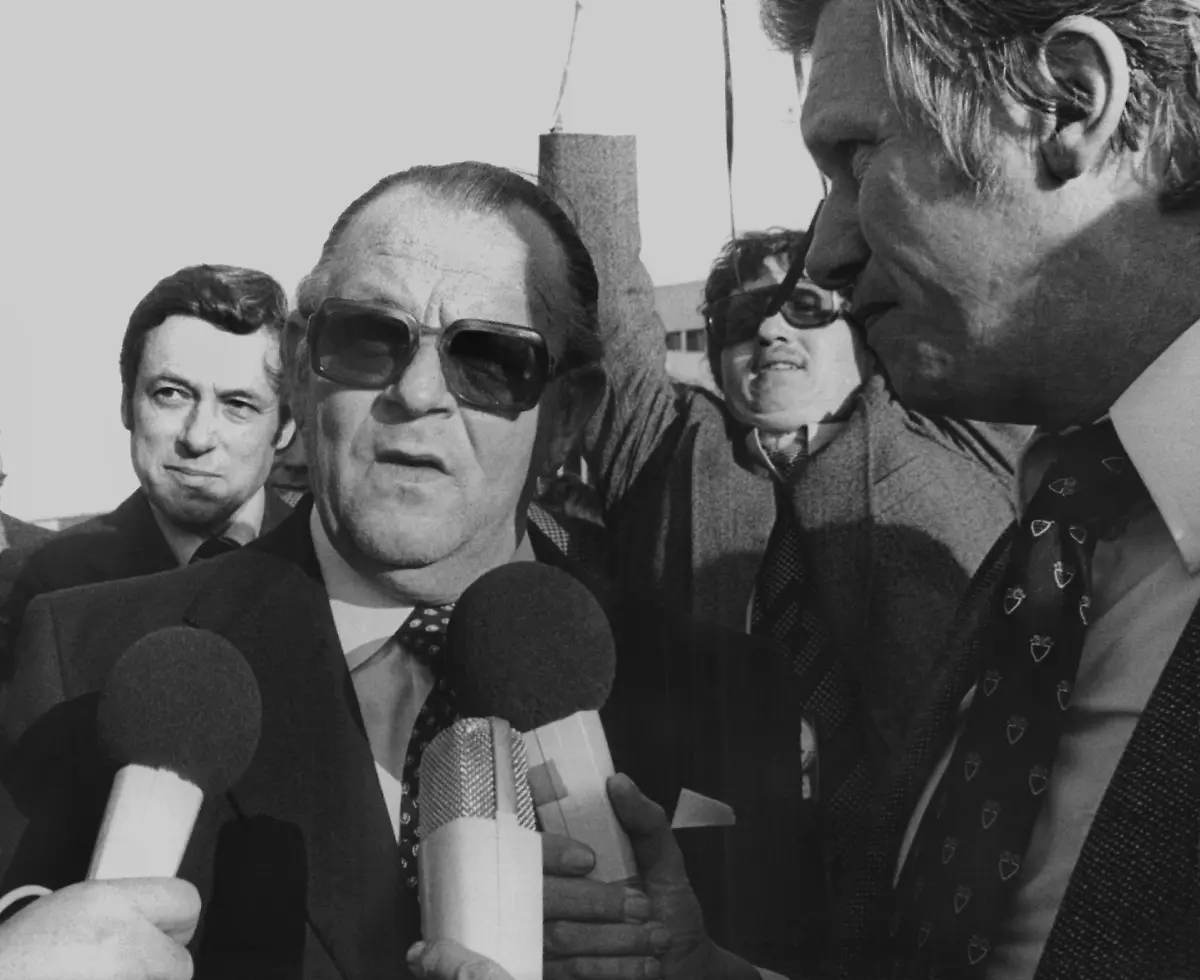 Schmidt-Wischnewski-1977