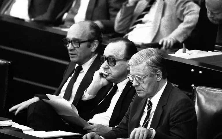 Schmidt-Genscher-09091982