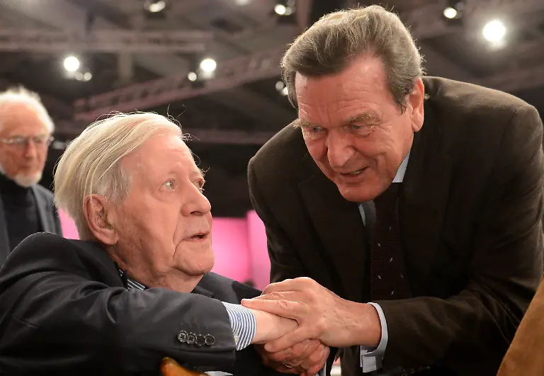 DI10220-20121209-jpg1256606532581410869