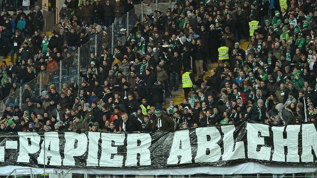 DI30372-20121208-jpg1738471328157185038