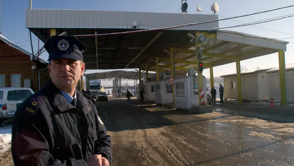 DAB1348-20121210-jpg7676305527728986996