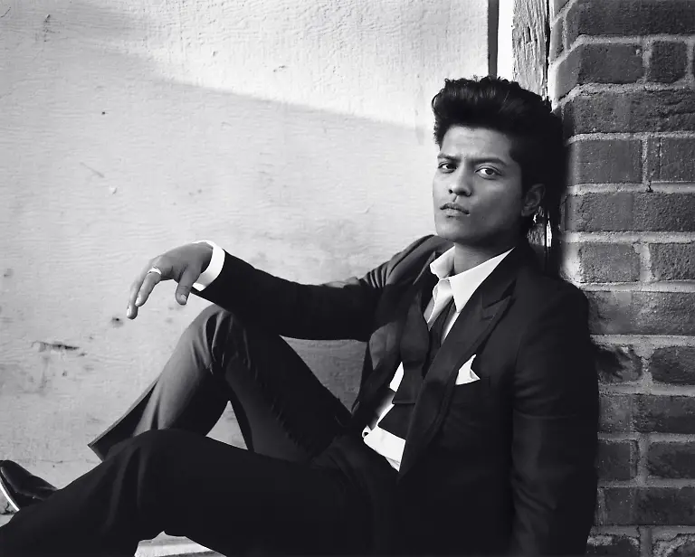 Bruno-Mars-New-Press-Picture-5