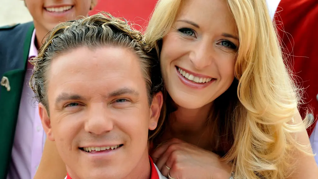 Ein-Bild-aus-2009-Da-war-die-heile-Welt-noch-in-Ordnung-zumindest-offiziell