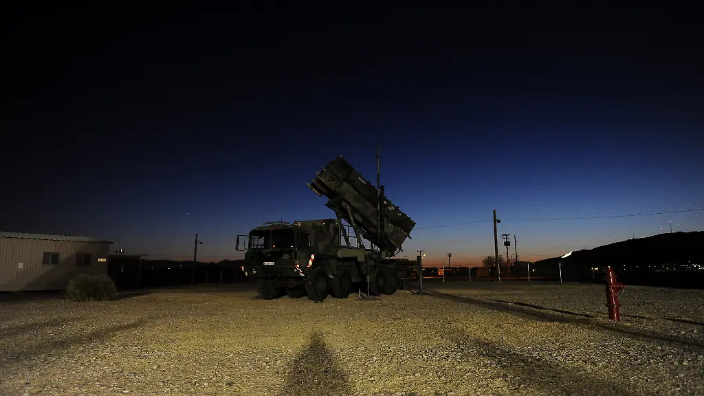 DI10004-20121206-jpg2313747525214659935