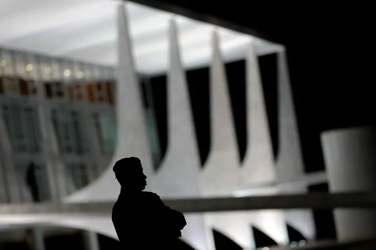 2012-12-06T015543Z-01-UMS0042-RTRMDNP-3-BRAZIL-NIEMEYER-JPG8338267715436540309