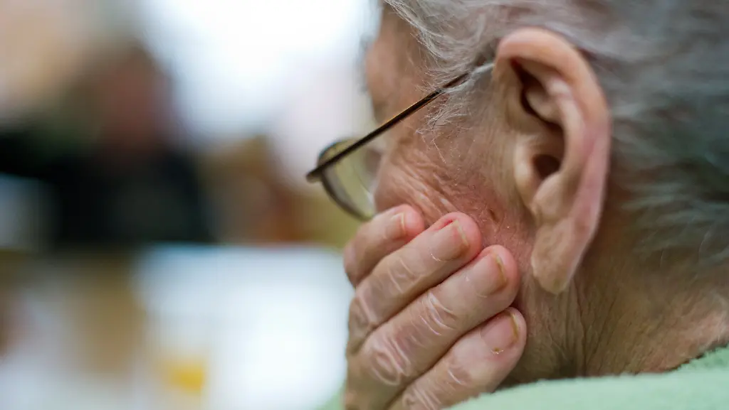 38l00414-jpg6811211600614826701