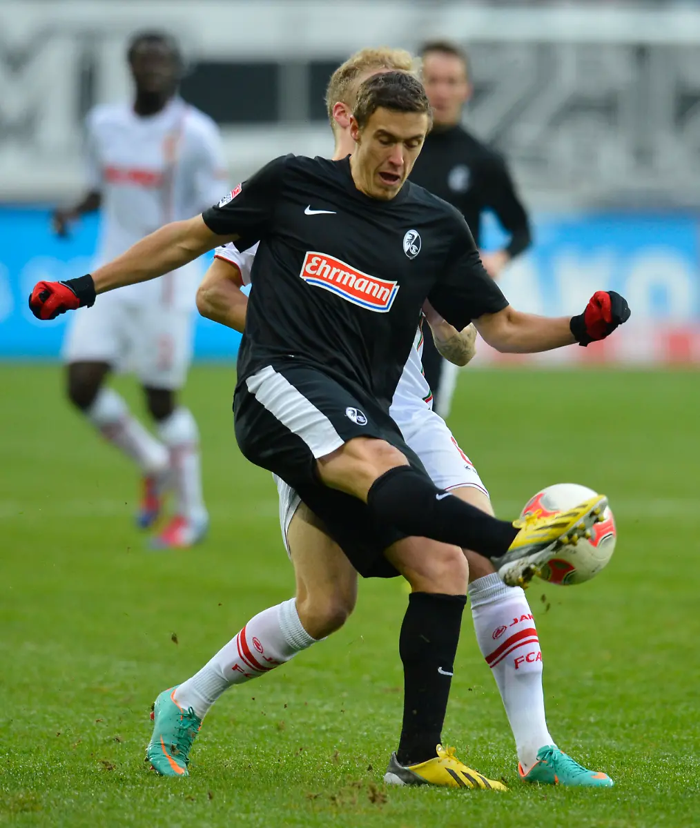 DI10198-20121201-jpg5602045522699145112