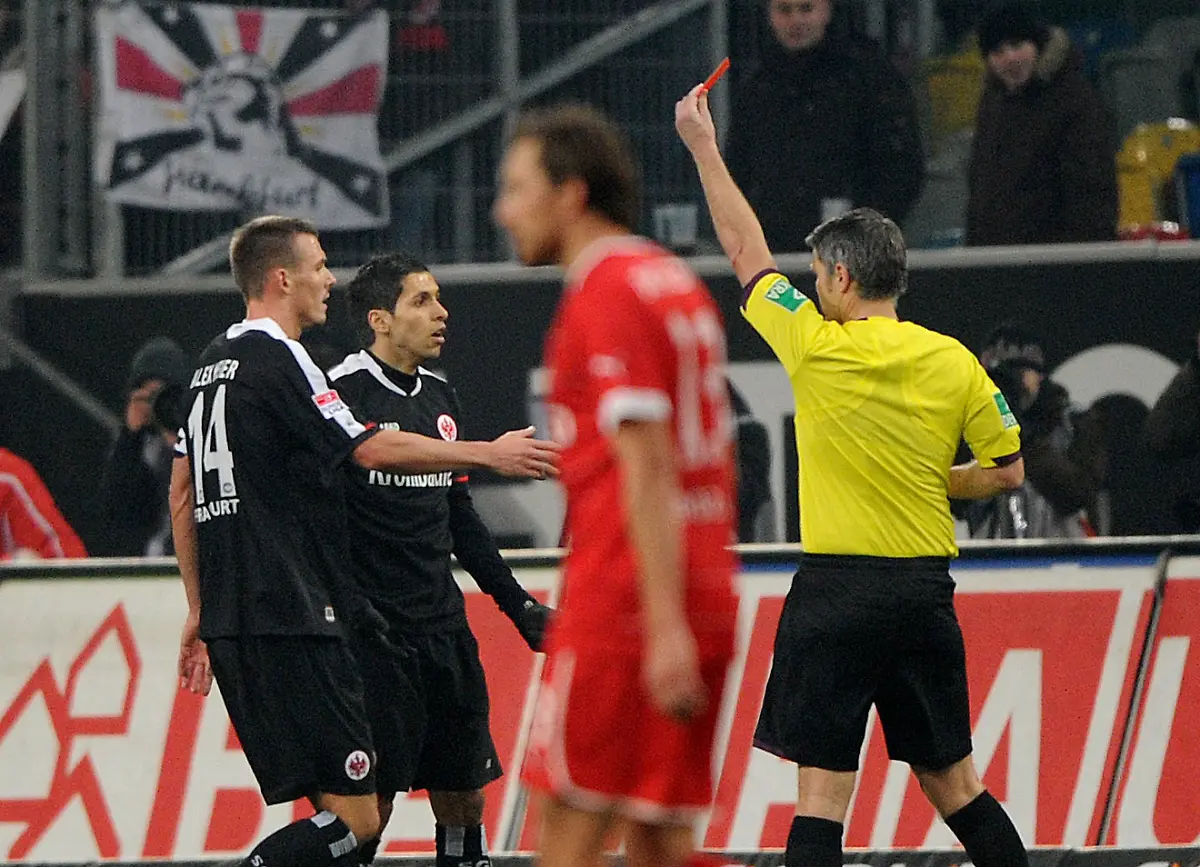 38il4208-jpg1589240953289463682